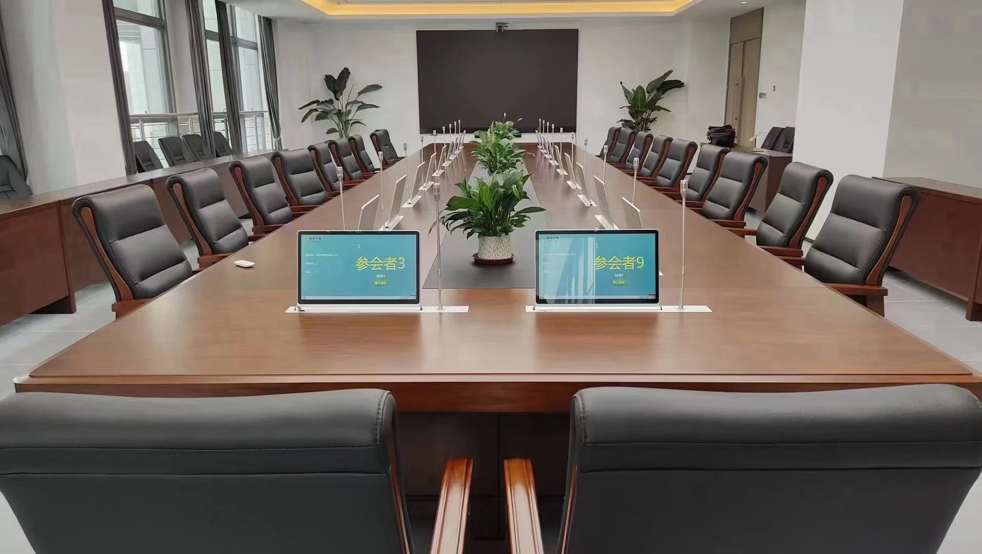 KU酷游官网无纸化会议系统工程产品服务于校园会议室！